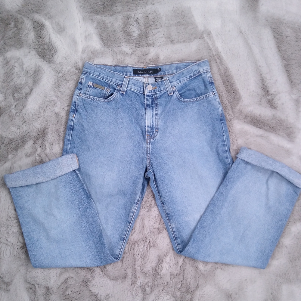 Classic Light Blue Denim Jeans - Picture 4 of 8